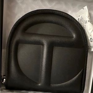BLACK TELFAR WALLET